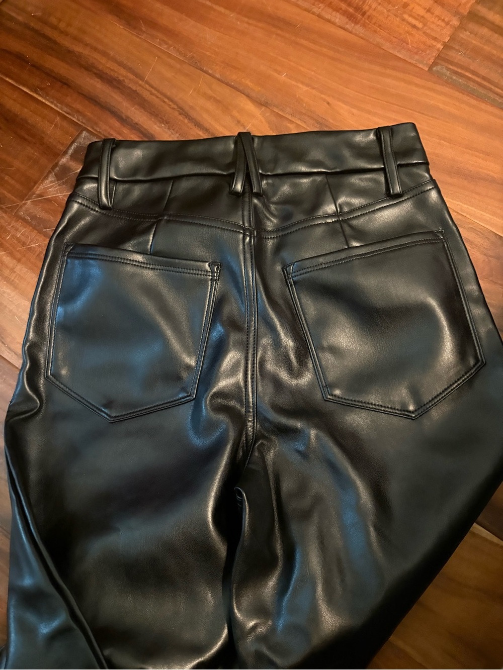Good American Better Than Leather Faux Leather Straight Pants Black Size 6 0904 - Picture 8 of 9